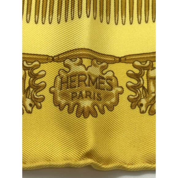 HERMES LES CAVALIERS D'OR 100% Silk Square 45 (RARE) - Picture 6 of 7